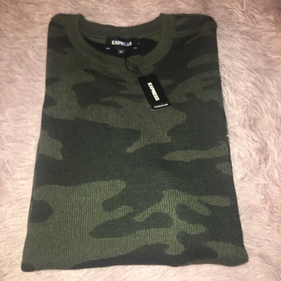Express Camouflage Light Sweater Top - Picture 2 of 6